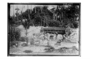 Brückenbau : Phetchaburi. Bau einer Brücke