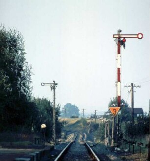 Wallerstein Bahnhofseinfahrt Bahnhofsausfahrsignal Bahnhogfseinfahrsignal