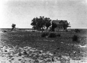 Farm in Kansas : Blick auf ein Farmgebäude