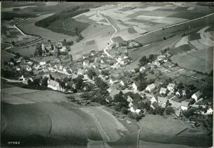 Oberhundem, Ortskern