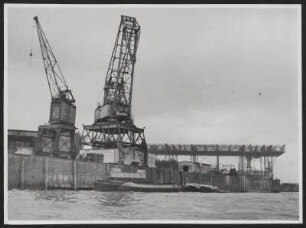 Kran am Hamburger Hafen