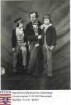 Edward VII. König v. Großbritannien und Irland, hier Albert Prince of Wales (1841-1910) / Porträt mit Bruder Prinz Alfred (1844-1900) und Frederick Gibbs / Gruppenaufnahme