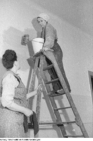 Freiberg. Demokratischer Frauenbund Deutschlands (DFD), Schulung von Funktionärinnen des DFD, 12.-16.? April 1947 & Freiberg. Demokratischer Frauenbund Deutschlands (DFD), Schulung von Funktionärinnen des DFD, 12.-16.? April 1947