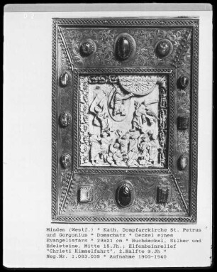 Buchdeckel eines Evangelistars