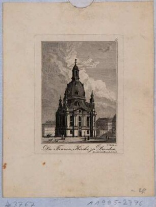 Dresden, die Frauenkirche auf dem Neumarkt von Südwesten, im Hintergrund rechts das Coselpalais