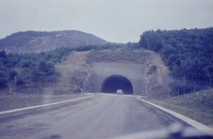 Tunnel Hellberg, Tunneleinfahrt