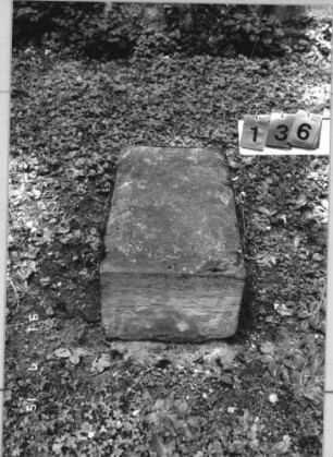 Grabstein 136