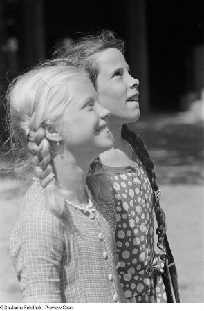 Doppelporträt von Mädchen