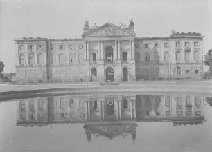 Dresden, Japanisches Palais, Hauptfassade zum Palaisplatz