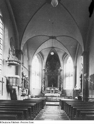 Bautzen. Liebfrauenkirche (1250 eröffnet). Inneres. Blick nach Osten zum Altar