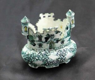 Vase in Form einer Schlossruine