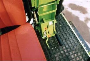 Fotografie: Traktor, Führerstand, Arbeitsplatz, Bedienelement