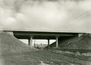 vier Autobahnbrücken aus Spannbeton, 1959