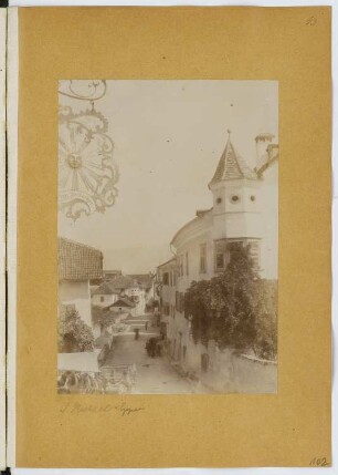Rathaus, Eppan (St. Michael): Eckansicht (aus: Skizzen- und Fotoalbum 13)