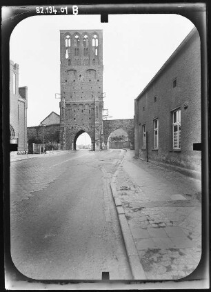 Gartz. Stadtbefestigung. Stettiner Tor (wohl 13. Jh.). Stadtseite