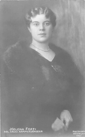 Porträt Helena Forti. Fotografie (Weltpostkarte). Dresden