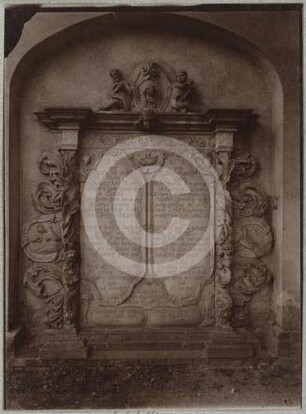 Epitaph Kranz auf dem Friedhof Bunzlau