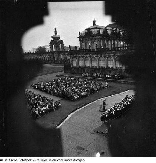 Kreuzchor im Zwinger