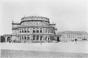 Dresden. Hoftheater : Dresden Königliches Hoftheater vor dem Brand 1869. Theaterplatz mit Hotel Bellevue