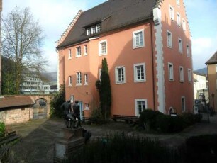 Stadtbild-Kellerei - Ansicht von Südwesten über Trauf- und Giebelseite in Übersicht