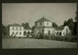 neue Friedhofhalle, Ansicht vom Friedhof aus