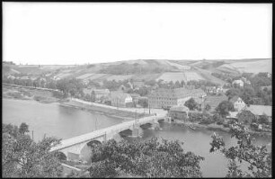 Fischendorf. Blick auf Fischendorf mit Muldenbrücke