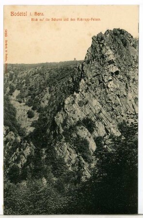 Bodetal. Blick auf die Schurre und den Roßtrappe-Felsen