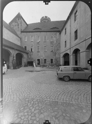 Gnandstein (Kohren-Sahlis-Gnandstein). Burg Gnandstein (A. 13. Jh.). Hofansicht