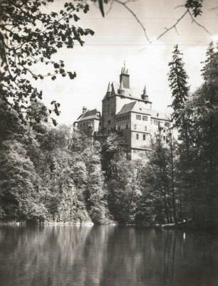 Burg Kriebstein : im Vordergrund die Zschopau
