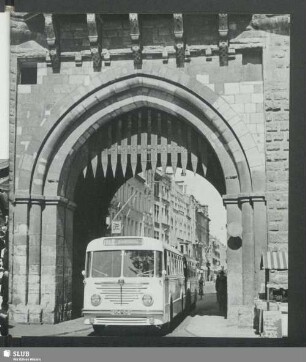 Busverkehr in der Stadt