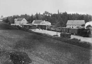 Berthelsdorf-Rennersdorf : Ortsteilansicht mit Haltepunkt der Schmalspurbahnstrecke Herrnhut - Bernstadt