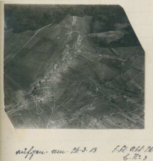 Foto feindlicher Batterien im "Oulcher-Wald" südlich der Le Routy Ferme (Luftbild)