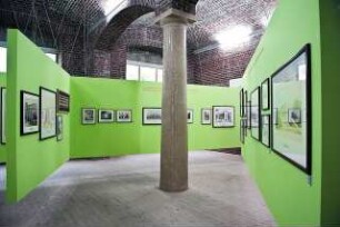 Ausstellung »Architekturbilder. 125 Jahre Architekturmuseum der Technischen Universität Berlin«. 2.7.-15.10.2011, Musterraum der Bauakademie, Berlin: Ausstellungsraum