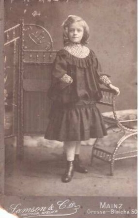 Foto Mädchen im Fotoatelier