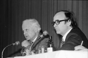 Freiburg: Kolpingsaal; Podiumsgespräch Prof. Weizsäcker, [?]