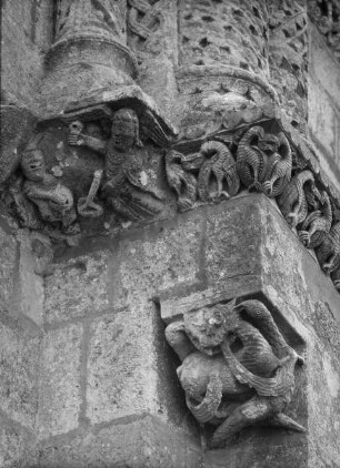 Adler und Fabelwesen