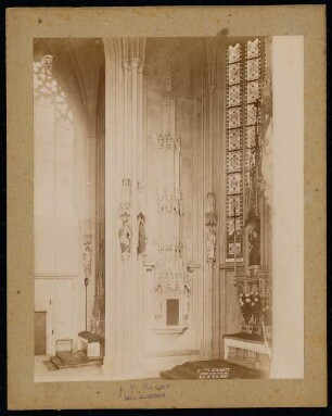 Stadtpfarrkirche St. Ägidius und St. Koloman, Steyr: Chor, Sakramentshaus