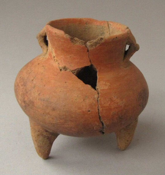 Vase en terre cuite (fragment)