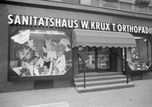 Wiedereröffnung des umgebauten und neu gestalteten Sanitätshauses Orthopädie-Technik W. Krux in der Durlacher Allee 32