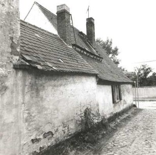 Schkeuditz-Wehlitz, Auenstraße 19/Ecke Bauernring. Wohnhaus mit Nebengebäude (um 1880). Straßenansicht (Bauernring)