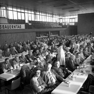 Kreisbauernverband Stormarn: Bad Oldesloe: Stormarnhalle: 35. Kreisbauerntag: Teilnehmer