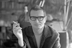 Gerhard Wohlgemuth : Portrait des Komponisten Gerhard Wohlgemuth, vermutlich aufgenommen in Halle