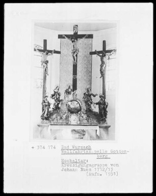 Hochaltar, Kreuzigungsgruppe