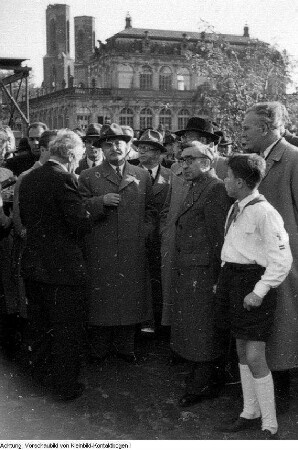 Dresden. Wjatscheslaw Michailowitsch Molotow, Außenminister der UdSSR während seines Besuches in Dresden, Oktober 1954 & Dresden. Besuch Modrows in Dresden, Oktober 1954
