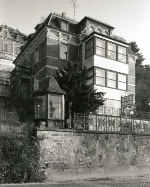 Dresden-Loschwitz, Pillnitzer Landstraße 73. Wohnhaus (um 1900)