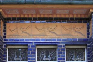 Terrakottareliefs — Fries mit Meerjungfrauen