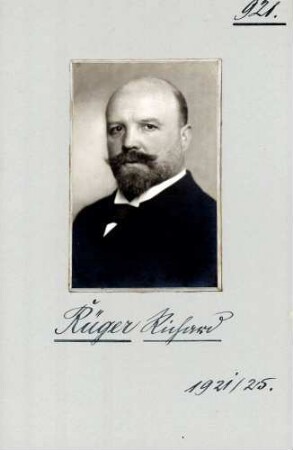 Rüger, Richard, Zentrum
