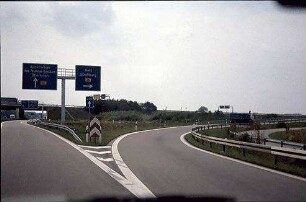 Einfahrt in Tangente Nordwest (Karlsruhe Richtung Kehl) von Nebenfahrbahn West (Karlsruhe Richtung Basel)
