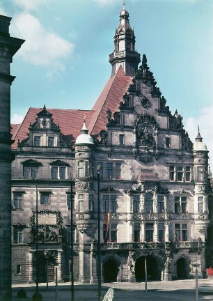 Dresden. Georgentor auf dem Schloßplatz : Dresden-Altstadt, Schloßplatz. Georgentor