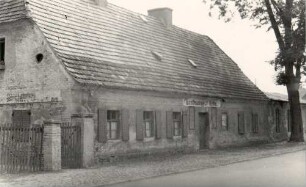 Altes Gasthaus in Keula : Stara korčma w Kiju